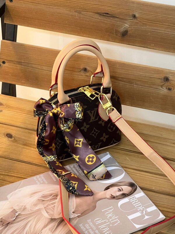 کیف پاسپورتی لویی ویتون (۵۴۷)