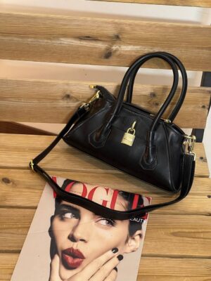 michael kors(۸۷۵)